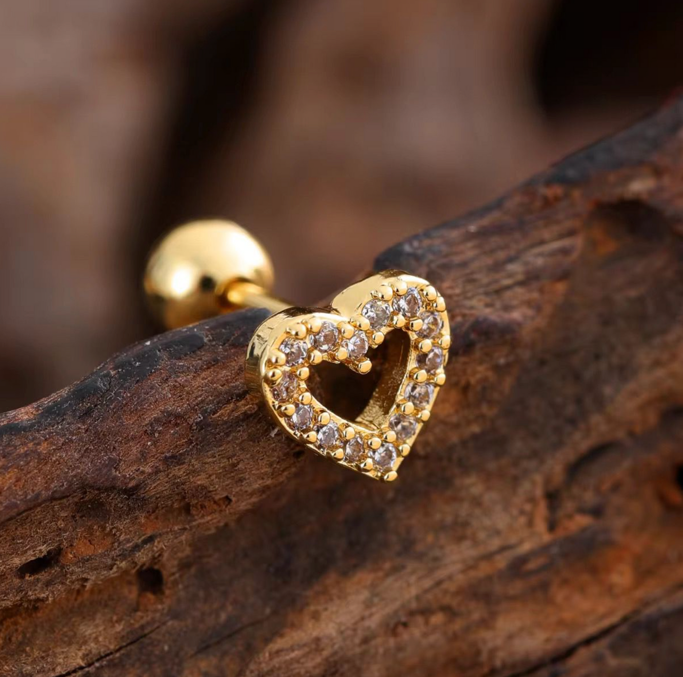 Crystal Heart Stud Earring – Gold-Plated Minimalist Heart Piercing Jewelry