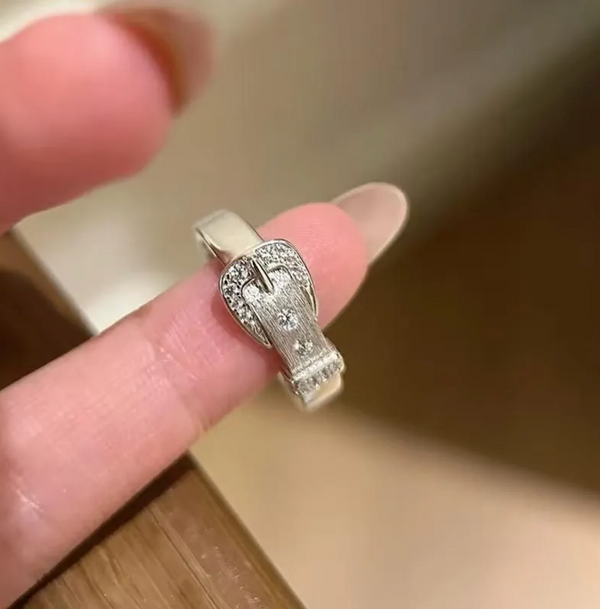 Elegant Belt Strap Ring
