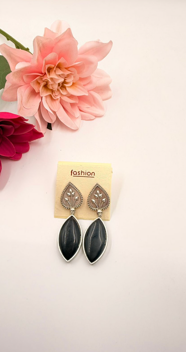 Vintage Black Stone Floral Oxidised Earrings