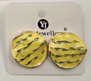 Textured Marbled Round Stud Earrings