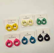 Interlocking Circle Statement Stud Earrings
