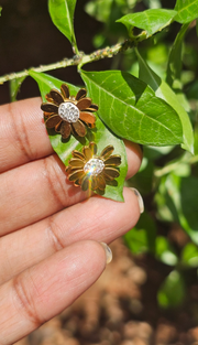 Golden Daisy Crystal Stud Earrings | Elegant Floral Design | Lightweight Everyday Wear