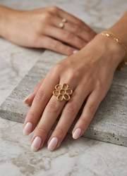 Adjustable Gold Daisy Flower Ring | Minimalist Floral Ring for Women
