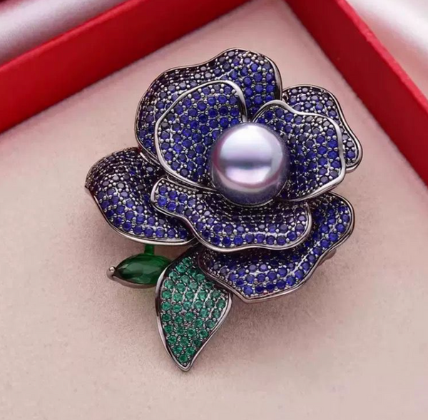 Midnight Bloom Pearl Gold-Plated Brooch